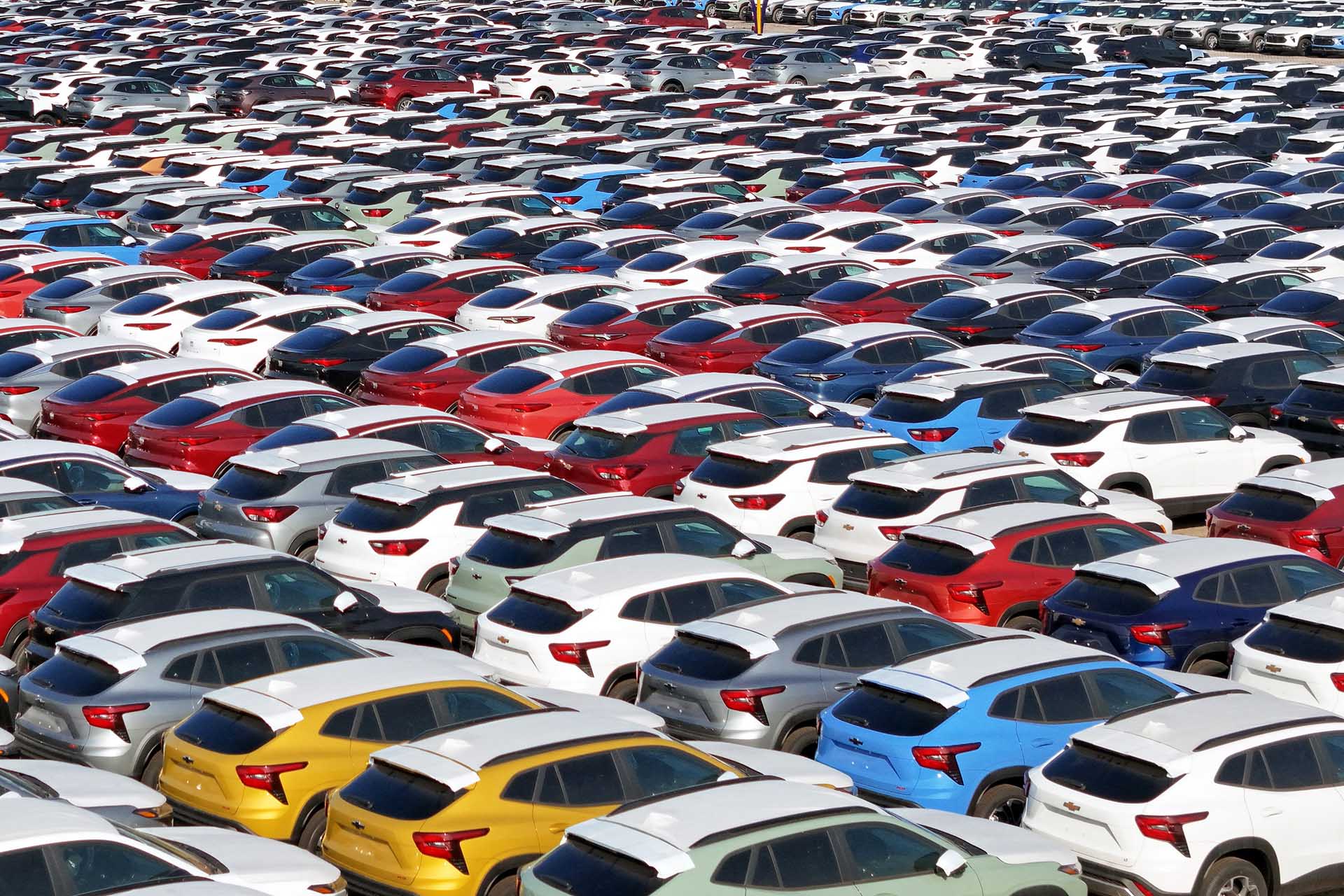 Turning the Corner: Egypt’s Auto Market Sees Price Drop and Supply Surge, Say Experts