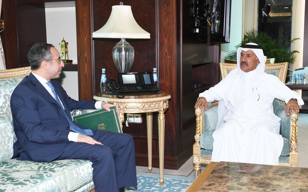 Egyptian President Sends Written Message to Amir, Strengthening Bilateral Ties